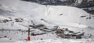 Sierra Nevada abre todas sus zonas por Navidad con nuevas pistas en Loma Dílar, Cauchiles y Laguna. (Foto de archivo).