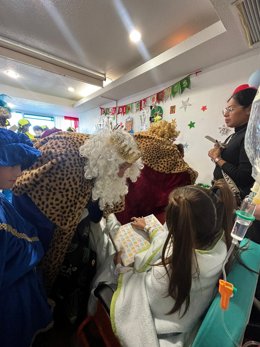 Los Reyes Magos en el Hospital Materno Infantil 'Miguel Servet'.