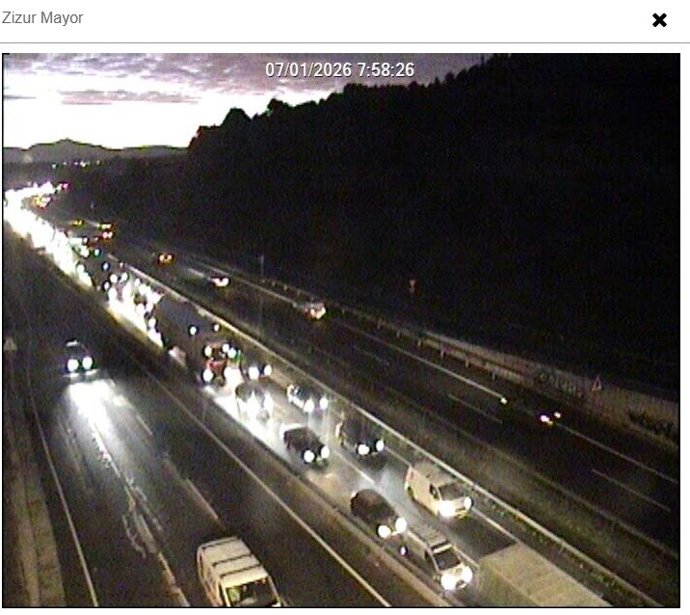 Retenciones en la A-15 debido al accidente múltiple.