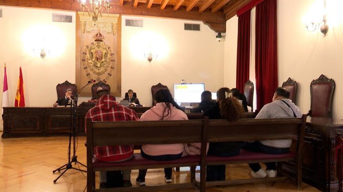 Los acusados del juicio por explotación sexual en Toledo