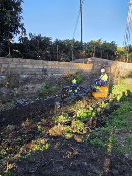 Trabajos en la Rambla de Cabria de Almuñécar.