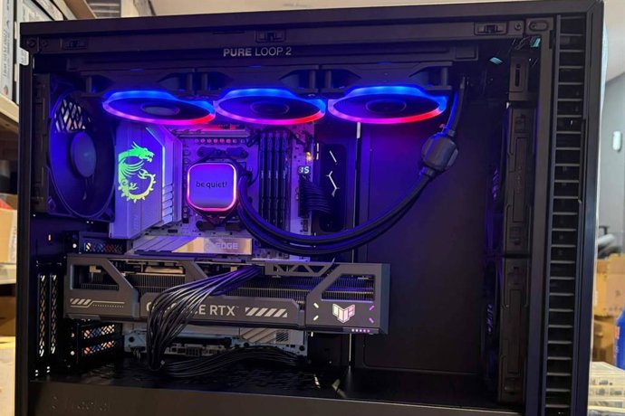 El comercio de proximidad se afianza como alternativa en el sector tecnológico de cara a 2026