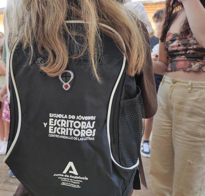 Archivo - Imagen de archivo de la promoción de la Escuela de Jóvenes Escritoras y Escritores de Andalucía.