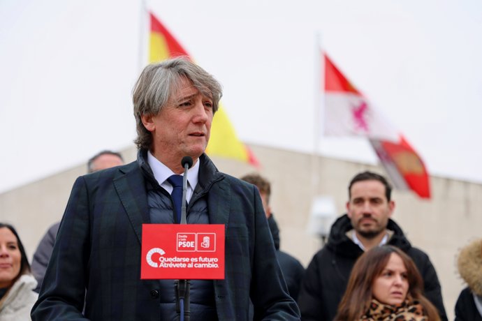 El secretario autonómico del PSOE, Carlos Martínez, en la presentación de su candidatura a la Presidencia de la Junta.