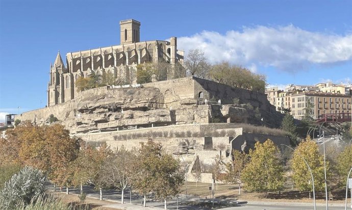 Archivo - La muralla de Manresa.