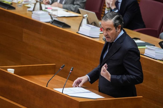 Archivo - Arxiu - El síndic del PP, Nando Pastor, durant el debat d'investidura del nou president de la Generalitat valenciana, en Les Corts Valencianes, a 27 de novembre del 2025, a València