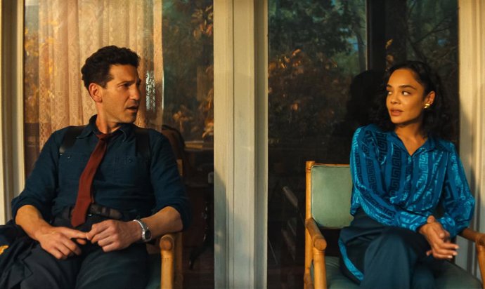 ¿A Qué Hora Se Estrena Él Y Ella En Netflix?