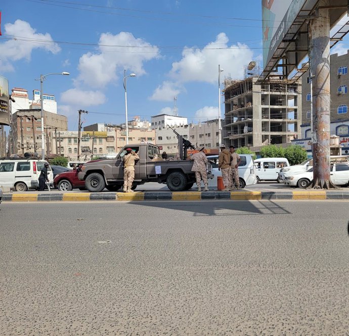 ADEN, Jan. 7, 2026  -- Soldiers of the Southern Transitional Council (STC) are seen in the southern port city of Aden, Yemen, Jan. 7, 2026. Gunfire was heard on Tuesday evening in the vicinity of the Al-Maashiq presidential palace in the southern Yemeni p