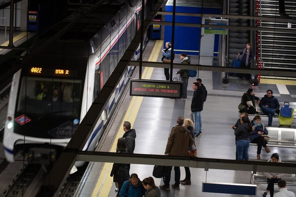 Metro de Madrid, a 20 de diciembre de 2025, en Madrid (España). 