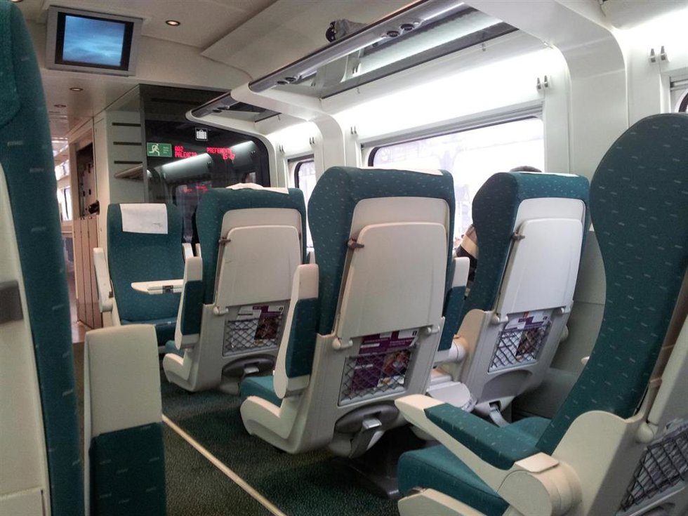 Archivo - Tren Alvia