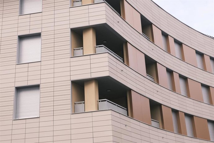 Archivo - La compraventa de vivienda en la Región de Murcia aumenta un 21,8% en noviembre, según los registradores