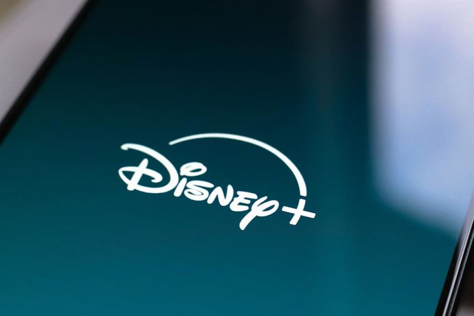 Archivo - Arquivo - 7 de julho de 2024, Paraguai: Nesta ilustração fotográfica, o logotipo do aplicativo de streaming Disney Plus é exibido na tela do smartphone.