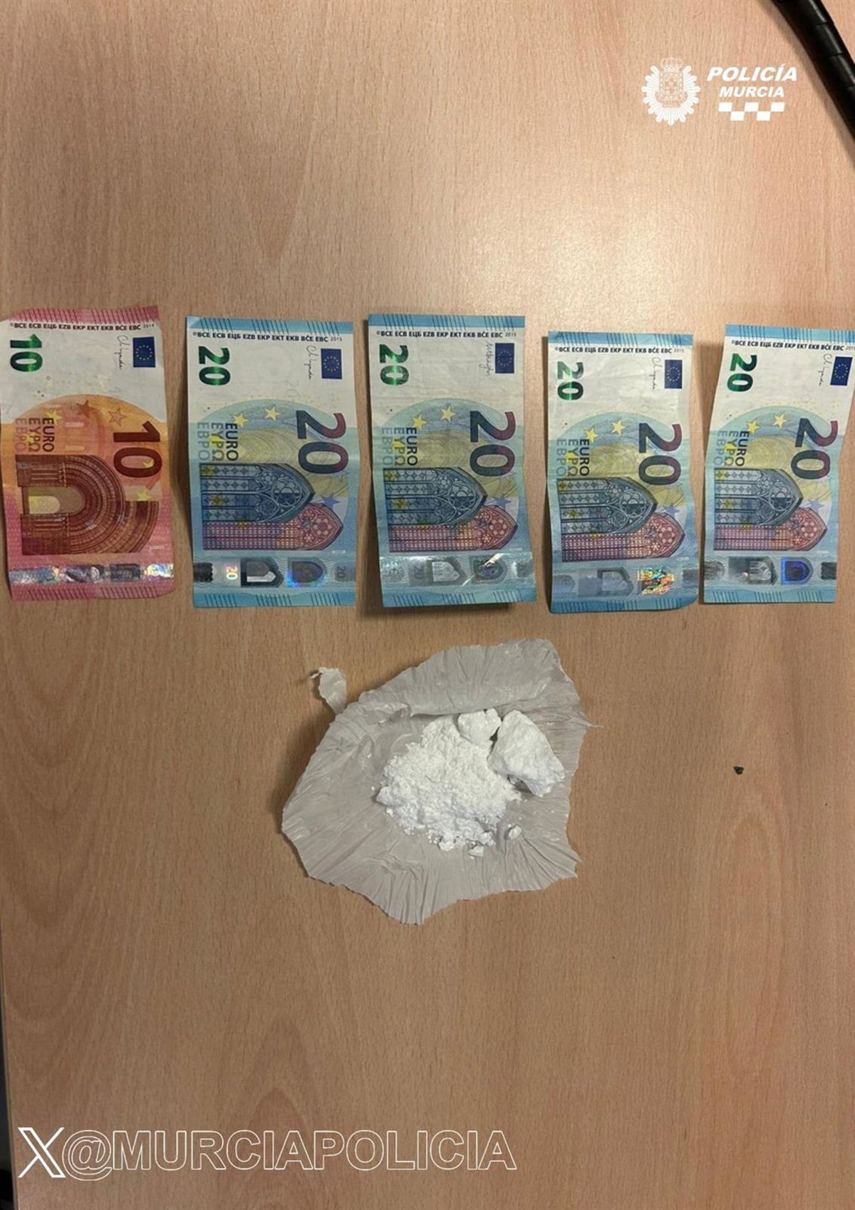 La Policía Local de Murcia detiene a dos hombres por presunto tráfico de cocaína en Barriomar