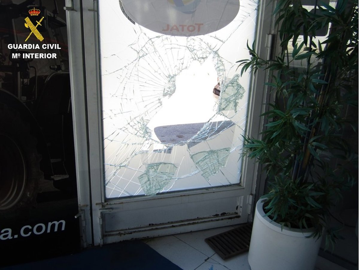 Tres detenidos y otros tres investigados por robos con fuerza en establecimientos públicos de Tomelloso