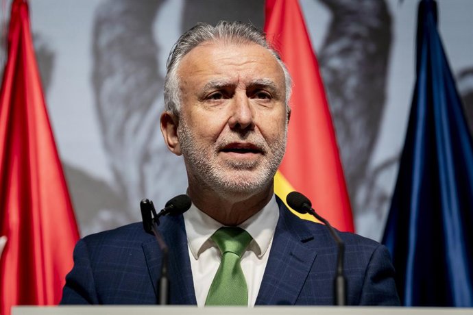 Archivo - El ministro de Política Territorial, Ángel Víctor Torres,  durante el acto de conmemoración del 47º aniversario de la Constitución Española, en la sede de la UNED-Escuelas Pías, a 5 de diciembre de 2025, en Madrid (España). La Delegación del Gob