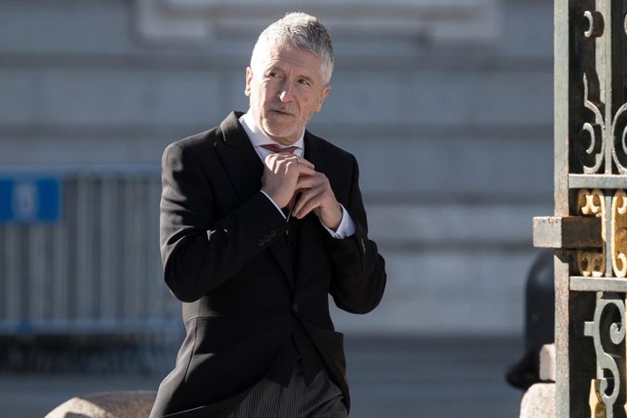 O ministro do Interior, Fernando Grande Marlaska, durante a Páscoa Militar, no Palácio Real, em 6 de janeiro de 2026, em Madri (Espanha). A Páscoa Militar é uma cerimônia que celebra a recuperação da localidade menorquina de Mahón em 6 de janeiro de