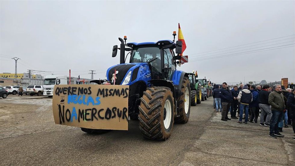 Más De 60 Tractores Toman Guadalajara En Defensa Del Campo Y Contra Las Políticas Agrarias De La UE.