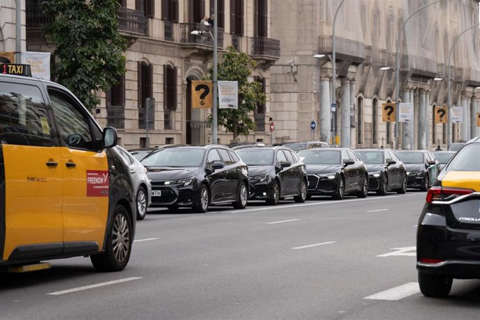 Archivo - Conductores de VTC