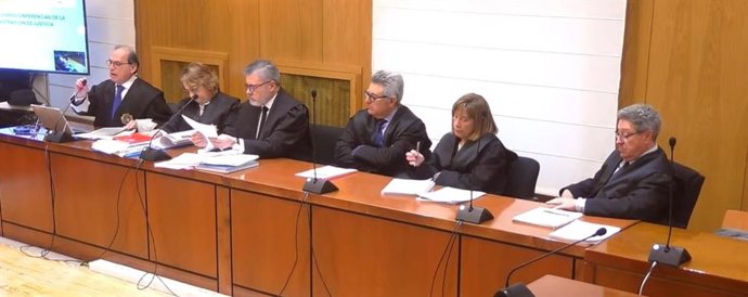 El fiscal de la 'trama eólica': "Se vulneraron los principios de objetividad, transparencia y libre competencia"`.