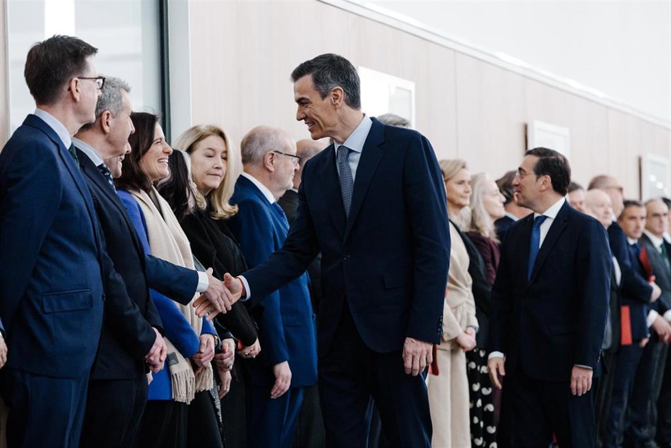 el presidente del Gobierno, Pedro Sánchez, durante la Conferencia de Embajadores y Embajadoras de España acreditados en el exterior, en el Ministerio de Asuntos Exteriores, Unión Europea y Cooperación, a 8 de enero de 2026, en Madrid (España). La Confer