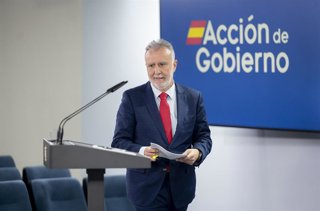 El ministro de Política Territorial y Memoria Democrática, Ángel Víctor Torres,  