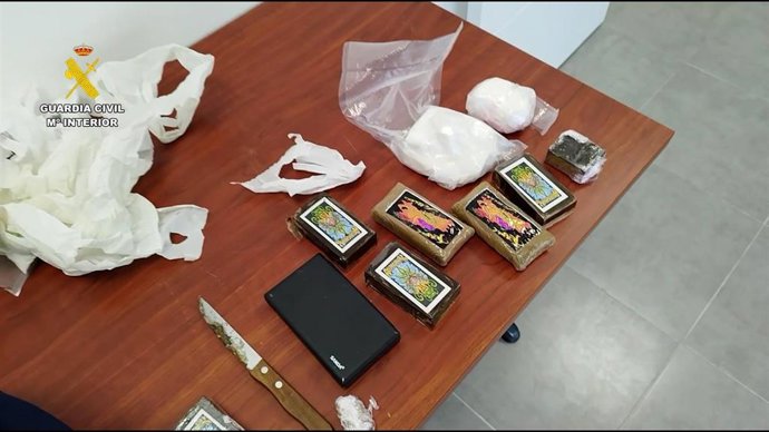 Droga intervenida en Ubrique.