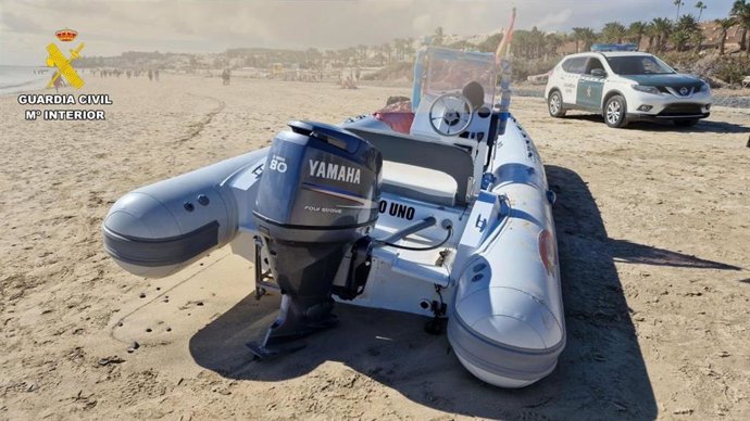 Investigados tres varones pillados en la costa de Fuerteventura esperando para receptar 68 kilos de hachís