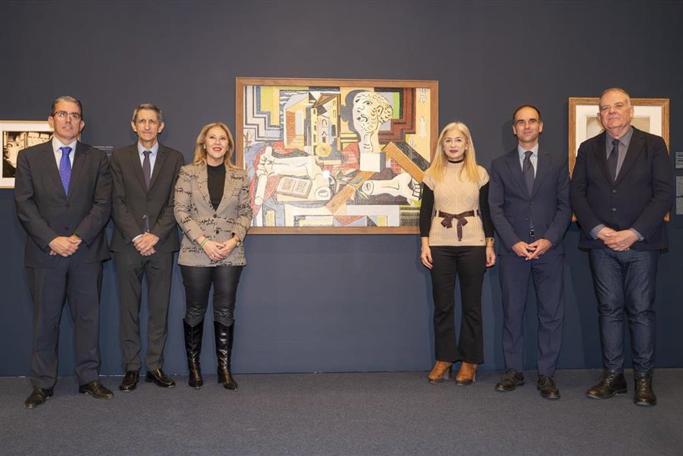Las consejeras de Cultura y de Economía visitan la exposición 'Picasso Memoria y Deseo' en el Museo Picasso Málaga.