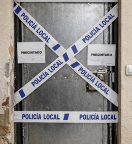 Puerta precintada