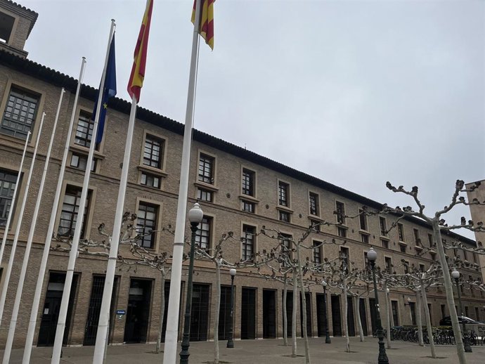 Archivo - Edificio Pignatelli. Sede del Gobierno de Aragón. Exterior.
