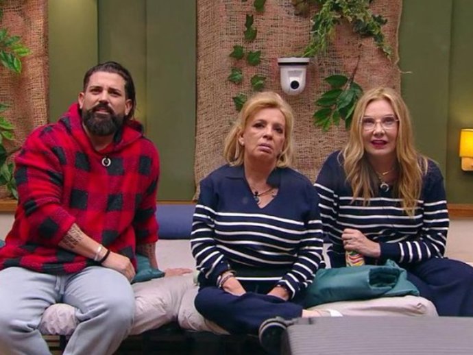 Carmen Borrego, Belén Rodríguez y John Guts, uno de los tríos de 'GH Dúo 4'