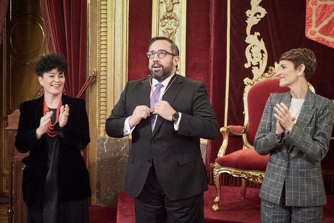 Chivite preside el acto de toma de posesión de los nuevos cargos de su gobierno