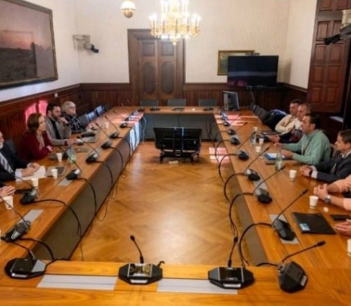 Reunión de Plataforma con Vox