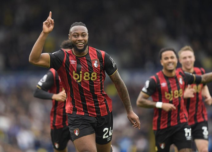 Archivo - 27 September 2025, United Kingdom, Leeds: Bournemouth's Antoine Semenyo celebrates scoring his side's first goal during the English Premier League soccer match between Leeds United and AFC Bournemouth at the Elland Road. Photo: Danny Lawson/PA W
