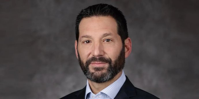 Josh Weinstein, CEO de Carnival, sucede a Jason Liberty como presidente del comité ejecutivo global de CLIA.