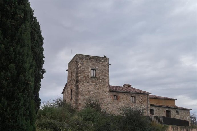 Fachada del antiguo albergue Can Bofí Vell, a 23 de diciembre de 2025, en Badalona, Barcelona, Catalunya (España).
