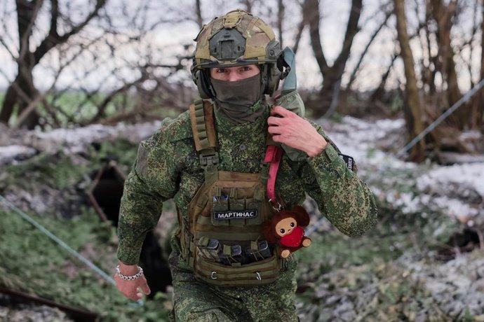 Um militar do Exército russo na província de Kherson, localizada na Ucrânia e parcialmente ocupada no âmbito da invasão desencadeada em fevereiro de 2022 (arquivo)