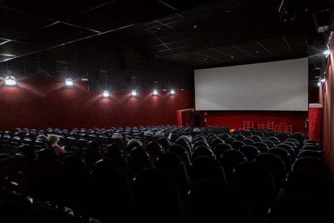 Archivo - Una de las salas de los Cines Florida en Vitoria-Gasteiz