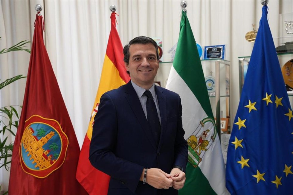 El presidente de la Federación Andaluza de Municipios y Provincias (FAMP) y alcalde de Córdoba, José María Bellido