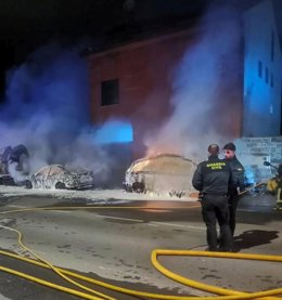 Imagen del incendio provocado en San Cristóbal por un joven.