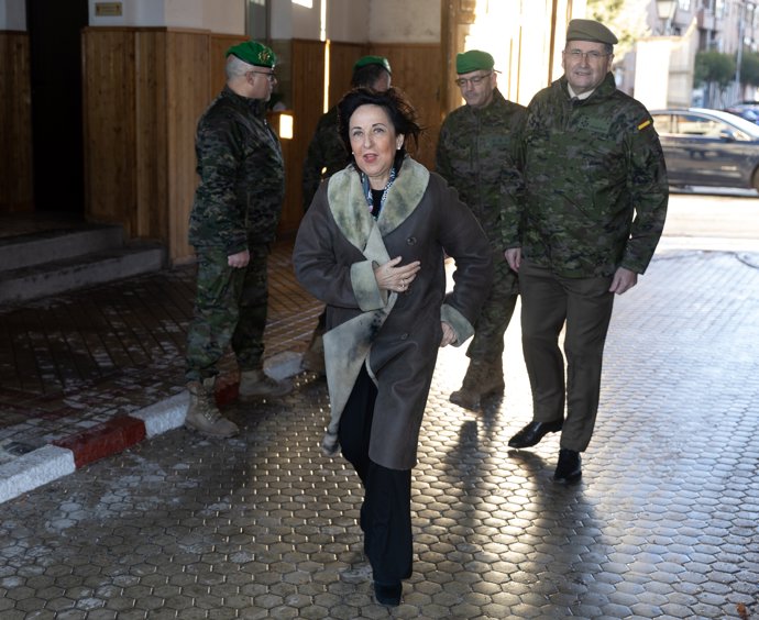 La ministra de Defensa, Margarita Robles, visita la Agrupación de Transporte No 1 (AGTP 1), a 9 de enero de 2026, en Madrid (España).