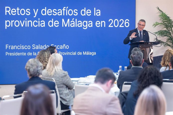 El presidente de la Diputación de Málaga, Francisco Salado, ha señalado la movilidad, la vivienda, la energía y el agua como los "cuellos de botella" de la provincia y ha exigido al Gobierno central inversiones reales para superarlos