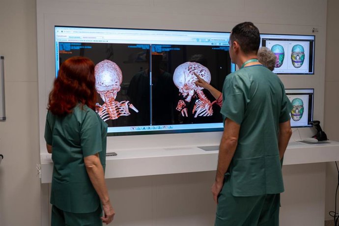 Profesionales del Virgen de las Nieves de Granada.