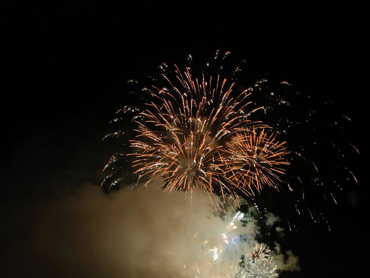 La Guardia Civil de Asturias localiza un almacén ilegal de artículos pirotécnicos en un polígono industrial