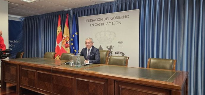 El delegado del Gobierno, Nicanor Sen, durante una rueda de prensa para presentar el nuevo modelo de financiación autonómica en Castilla y León