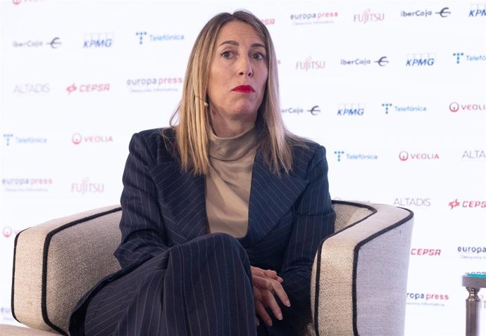 Archivo - La presidenta de la Junta de Extremadura, María Guardiola, en un desayuno informativo de Europa Press, en el Hotel Rosewood Vila Magna, a 2 de noviembre de 2023, en Madrid (España).