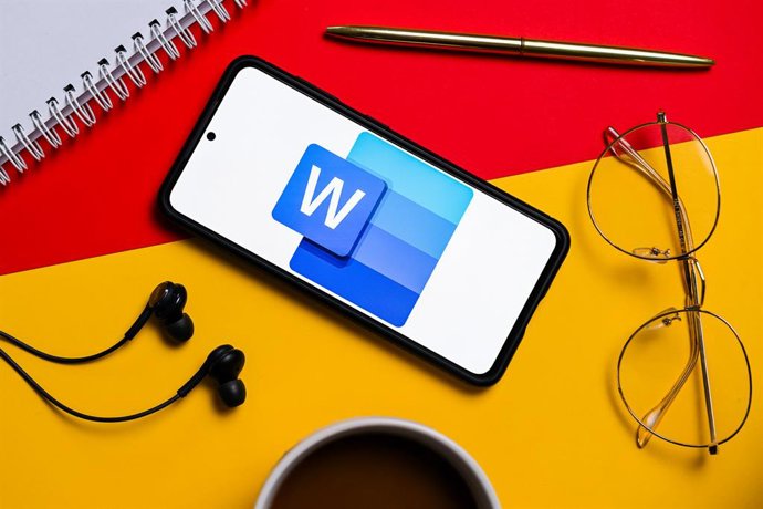 Archivo - December 10, 2022, Poland: In this photo illustration, a Microsoft Word logo seen displayed on a smartphone.