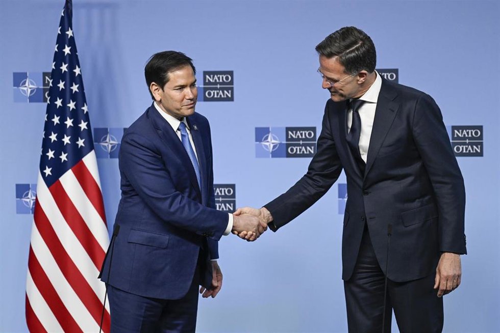 Archivo - El secretario general de la OTAN, Mark Rutte, y el secretario de Estado de Estados Unidos, Marco Rubio (ARCHIVO)