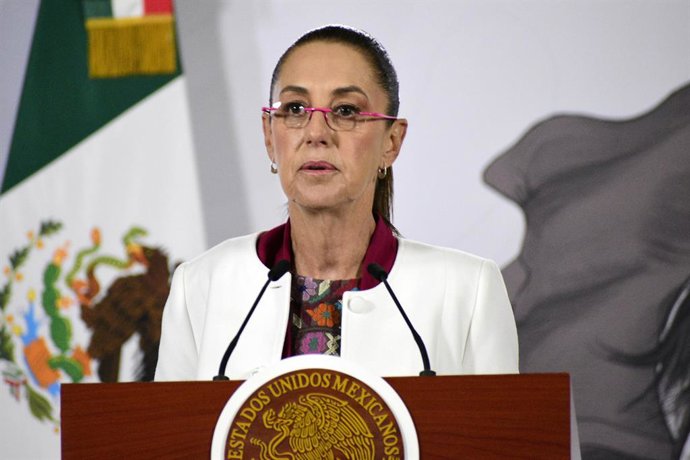 05 de janeiro de 2026, México, Cidade do México: A presidente do México, Claudia Sheinbaum Pardo, fala sobre a prisão do presidente venezuelano Nicolás Maduro pelas forças armadas dos EUA em uma operação militar por conspiração para cometer narcoterrorism