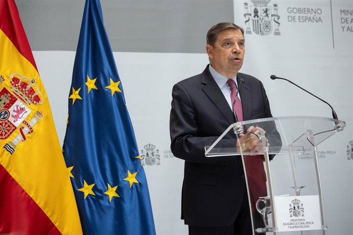 Archivo - El ministro de Agricultura, Luis Planas 